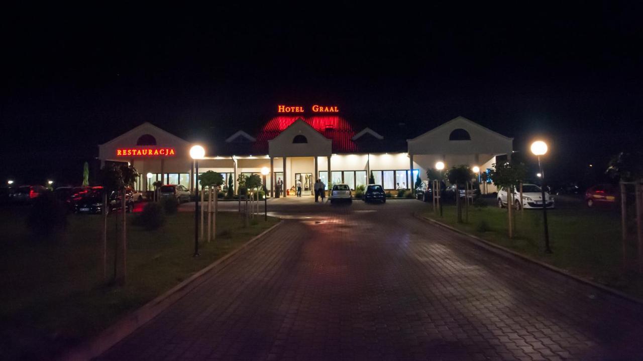 Restauracja Hotel Graal Targowisko Exteriér fotografie