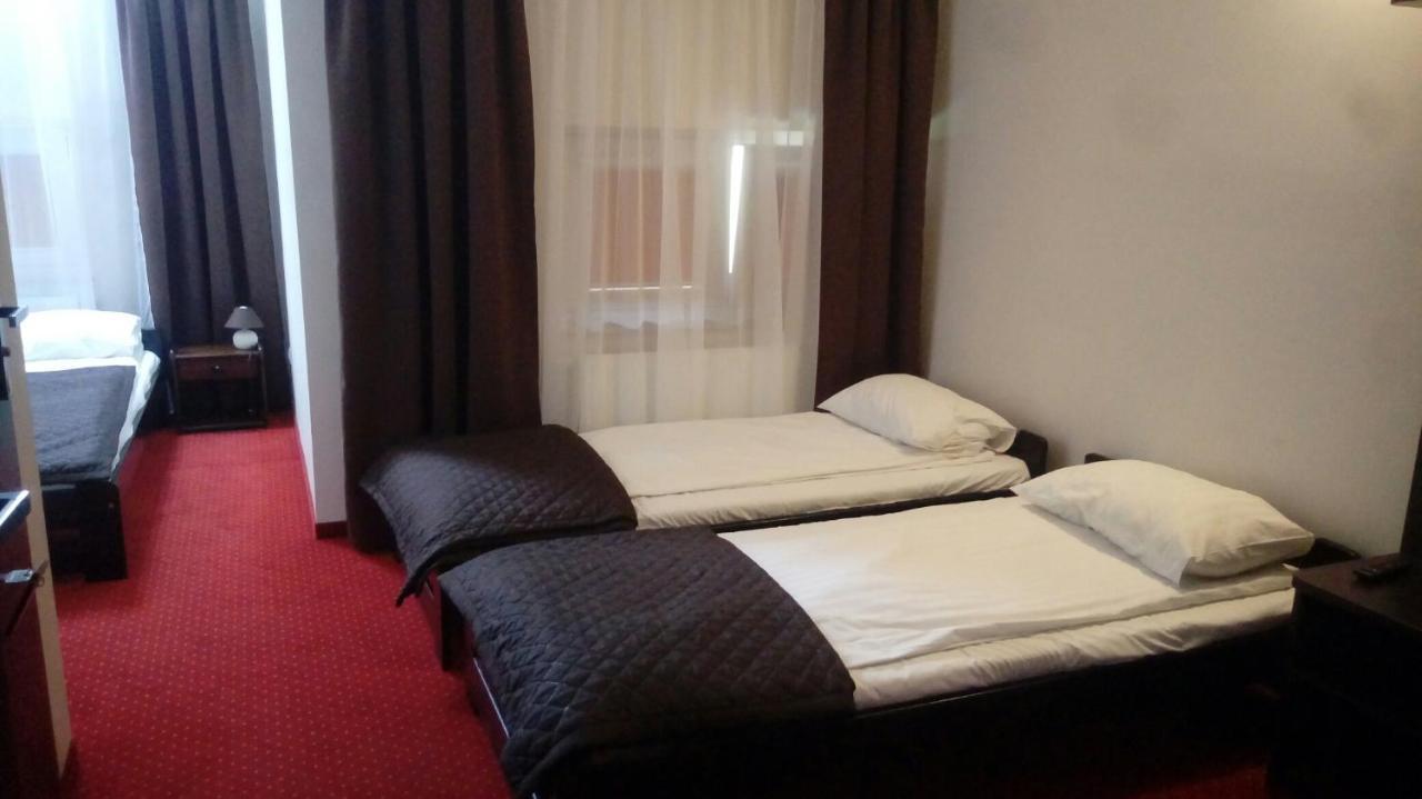 Restauracja Hotel Graal Targowisko Exteriér fotografie